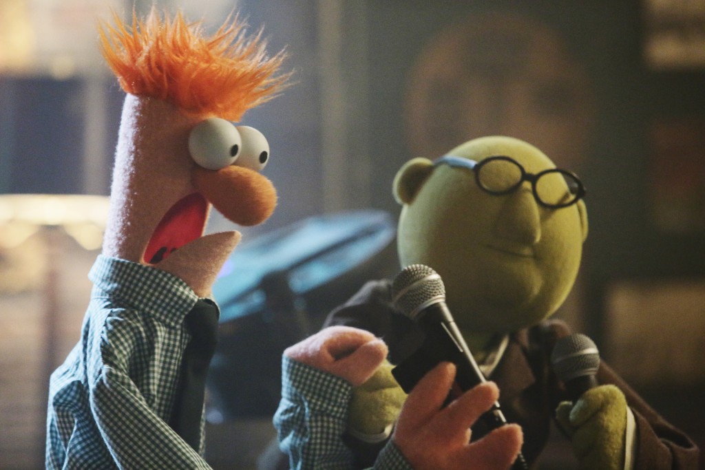 THE MUPPETS - "Pig Out"- (ABC/Nicole Wilder) BEAKER, DR. BUNSEN HONEYDEW
